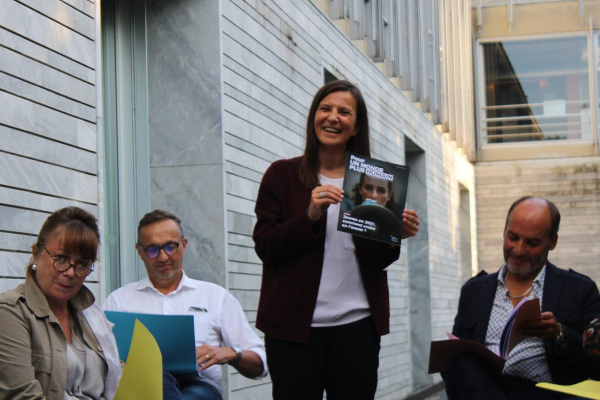 SIS UP ✨ tweet media