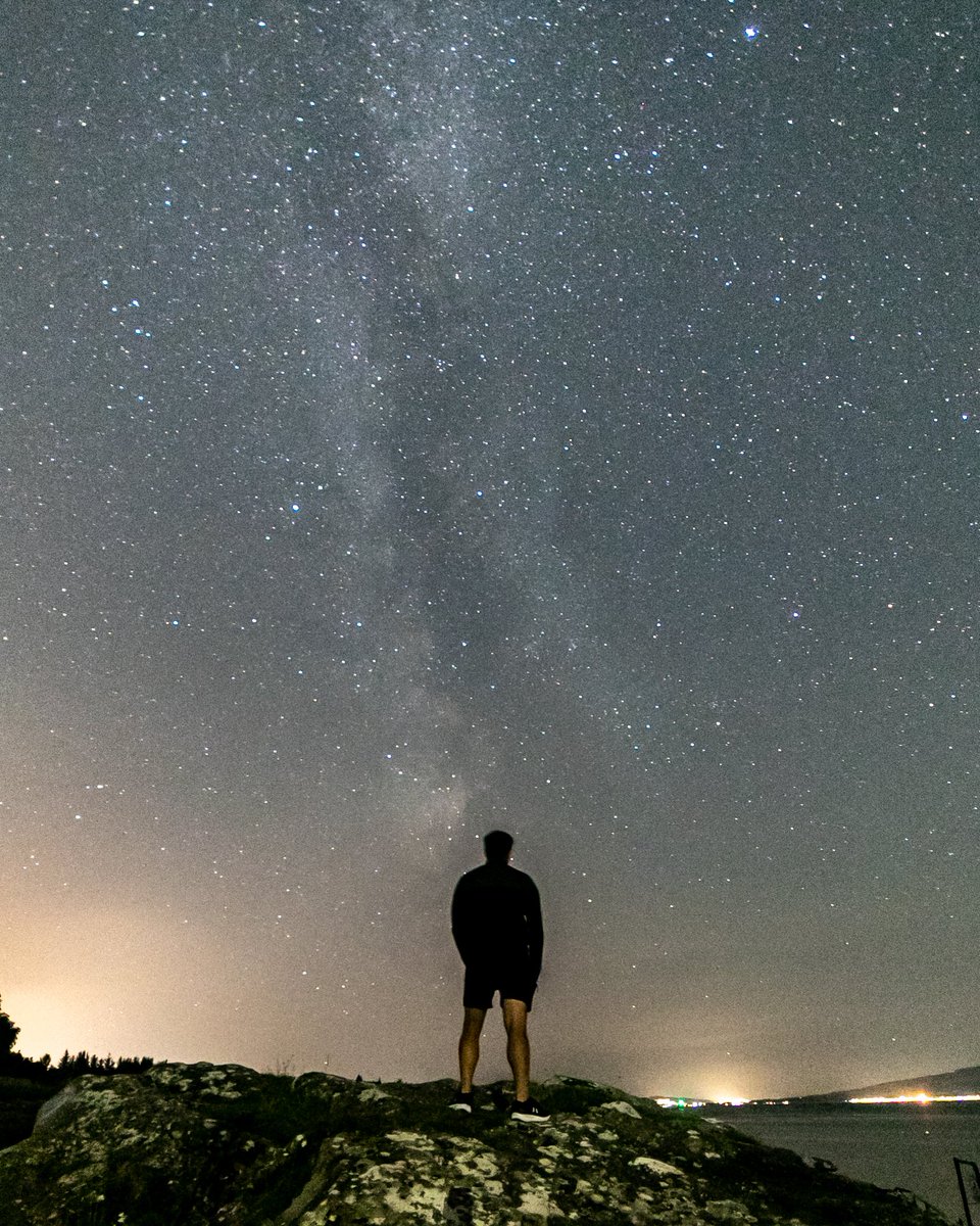 Jamie90photo's tweet photo. "The Universe is under no obligation to make sense to you 🌌"

A great night spent under the Milky Way at Inverkip Beach last night 😍🌌!!

#inverkip #inverclyde #scotland #milkyway #Astrophotography https://t.co/VzoXB0w9RJ