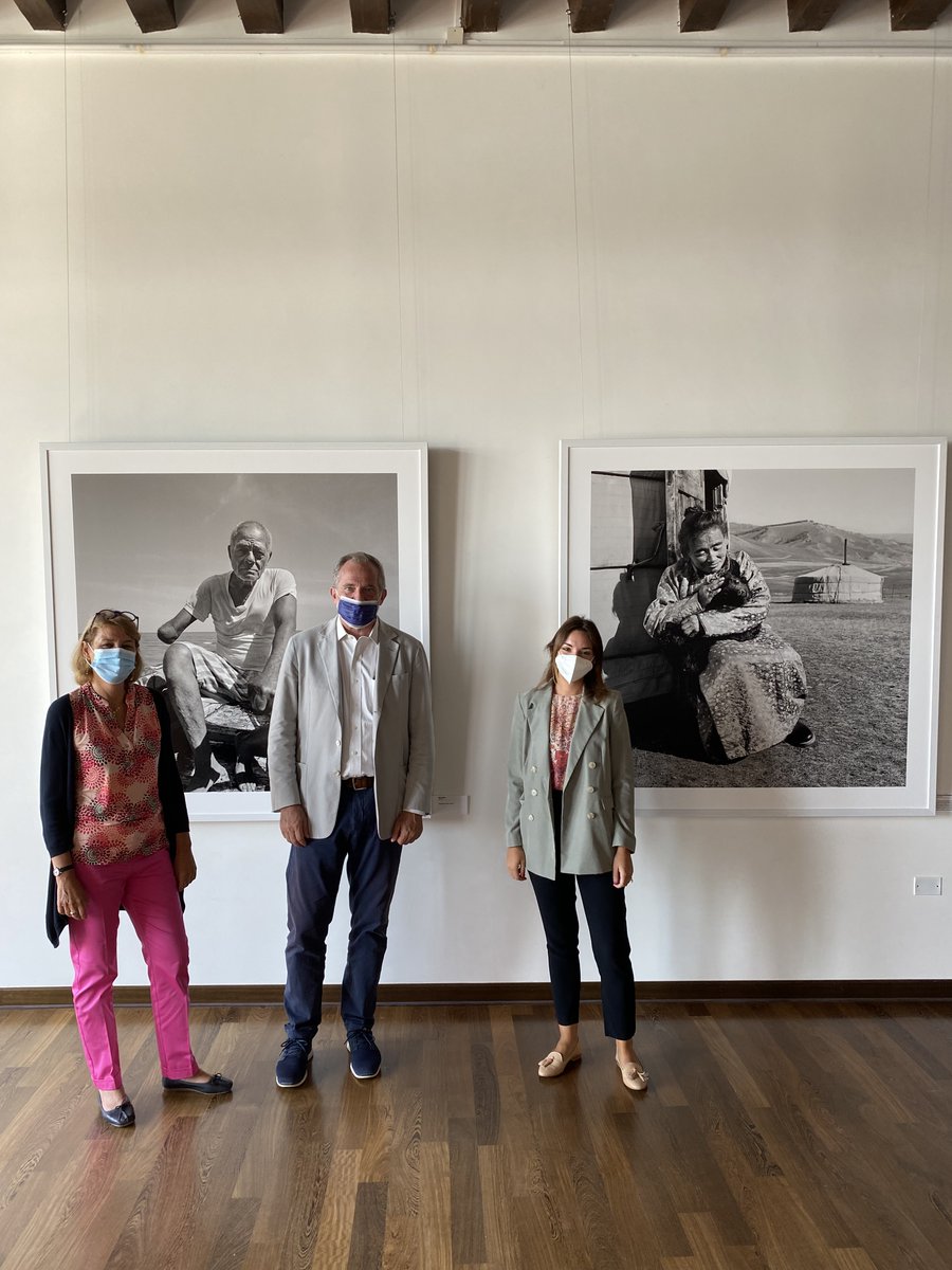 consolesvizzIT's tweet photo. Ringrazio Fabio Bocchiola per aver visitato oggi la mostra #NessunoEscluso di cui Repower è Main Partner. 
L'AD di @Repower_Italia, nonchè Presidente della Camera di Commercio🇨🇭 in Italia, ha raggiunto @pal_Trevisan a bordo della barca #fullelectric Repowerᵉ 🛥️ @HMbyrepower https://t.co/v9QDxWqC37