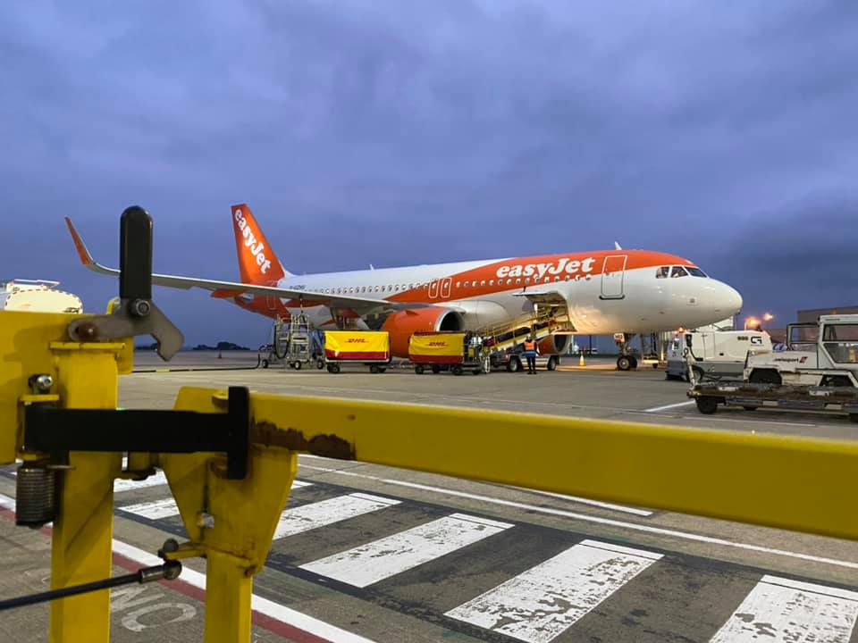 ableMoveUK's tweet photo. We have made it to @belfastairport, so smooth! The staff were brilliant and same goes to @bristolairport and @easyJet . Great support, on time, efficient, understanding and no wheelchair damage
#ableslinglite #specialassistance #transfer #wheelchAIRtravel #belfast https://t.co/d4drQwXDqa