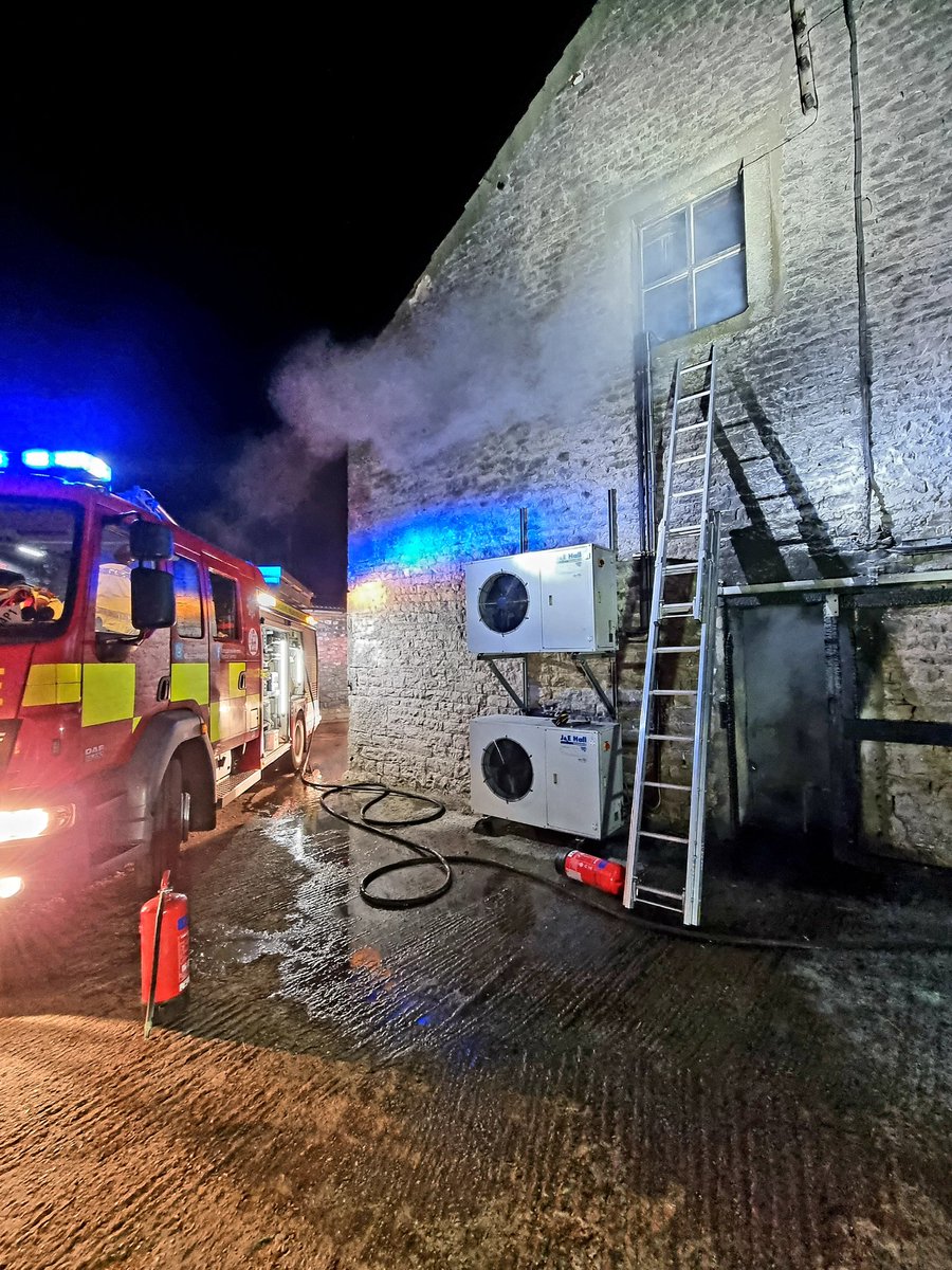 We had an early start to the day with <a href="/Silverdale_Fire/">Silverdale Fire</a>. 📟🚒🔥⚡
On arrival we were met with a well developed electrical fire in an outer building of a farm house.
Both crews prevented further spread and worked with the farmer on site. 
@StnMgr_Fylde
lancsfirerescue.org.uk/house-fire-in-…