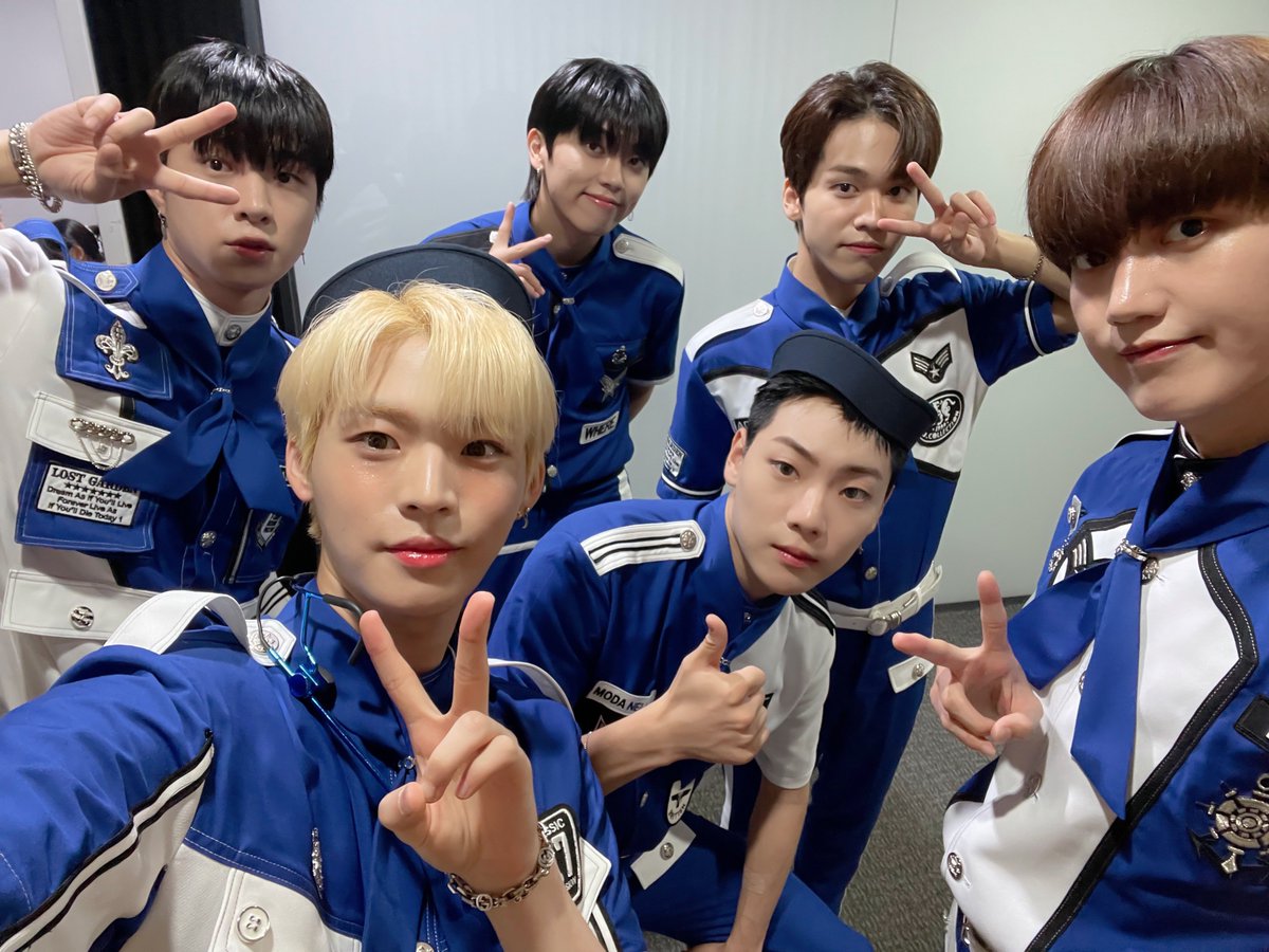 ONF_offcl's tweet photo. [#LightONF] 21.09.02 엠카운트다운 📸

계절이 지나가도 온앤오프와 퓨즈의 맘 속은 언제나 여 름😆💙

#온앤오프 #ONF #여름쏙 #POPPING https://t.co/FuGo1IoukX