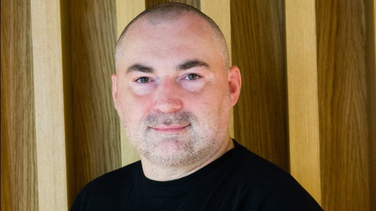 SumoDigitalLtd's tweet photo. We are delighted to welcome industry veteran Pawel Selinger to our Poland-based studio #PixelAntGames 👏👏👏
Pawel brings 20 years of experience in #ArtDirection & writing for games such as Dead Island, Call of Juarez & #DyingLight.
Find out more here: https://t.co/uHDnjCzNb9 https://t.co/aMn3fcAGyB