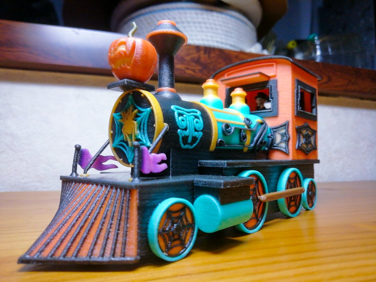 49miners's tweet photo. 今年は出てきてくれると嬉しいなぁ…

#ディズニーハロウィーン
#スプーキーBooパレード
#ウエスタンリバー鉄道
#ゴースト鉄道
#自宅でディズニーを再現
#homemadedisney
#おうちディズニー https://t.co/pMelhvH5VM