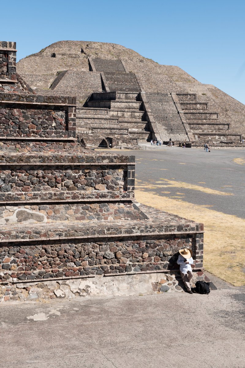Santo Remedio (@santoremediouk) on Twitter photo Once the largest metropolis in Mesoamerica, Teotihuacán was home to the most impressive pyramids of its time and the birthplace of technological innovations that persisted for centuries.
An essential stop for <a href="/CDMXCookbook/">Ciudad de México Cookbook</a>
Photography by Adam Wiseman. Once the largest metropolis in Mesoamerica, Teotihuacán was home to the most impressive pyramids of its time and the birthplace of technological innovations that persisted for centuries.
An essential stop for <a href="/CDMXCookbook/">Ciudad de México Cookbook</a>
Photography by Adam Wiseman.
