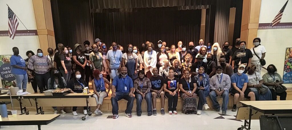 FisherMagnetUp's tweet photo. It’s always wonderful to fellowship with our sister school @LowerFisher. One of our faith based partners led the Fisher Lower and Upper Community in prayer. We are ready for the 2021-2022 school year! https://t.co/6NJbFAAsc3
