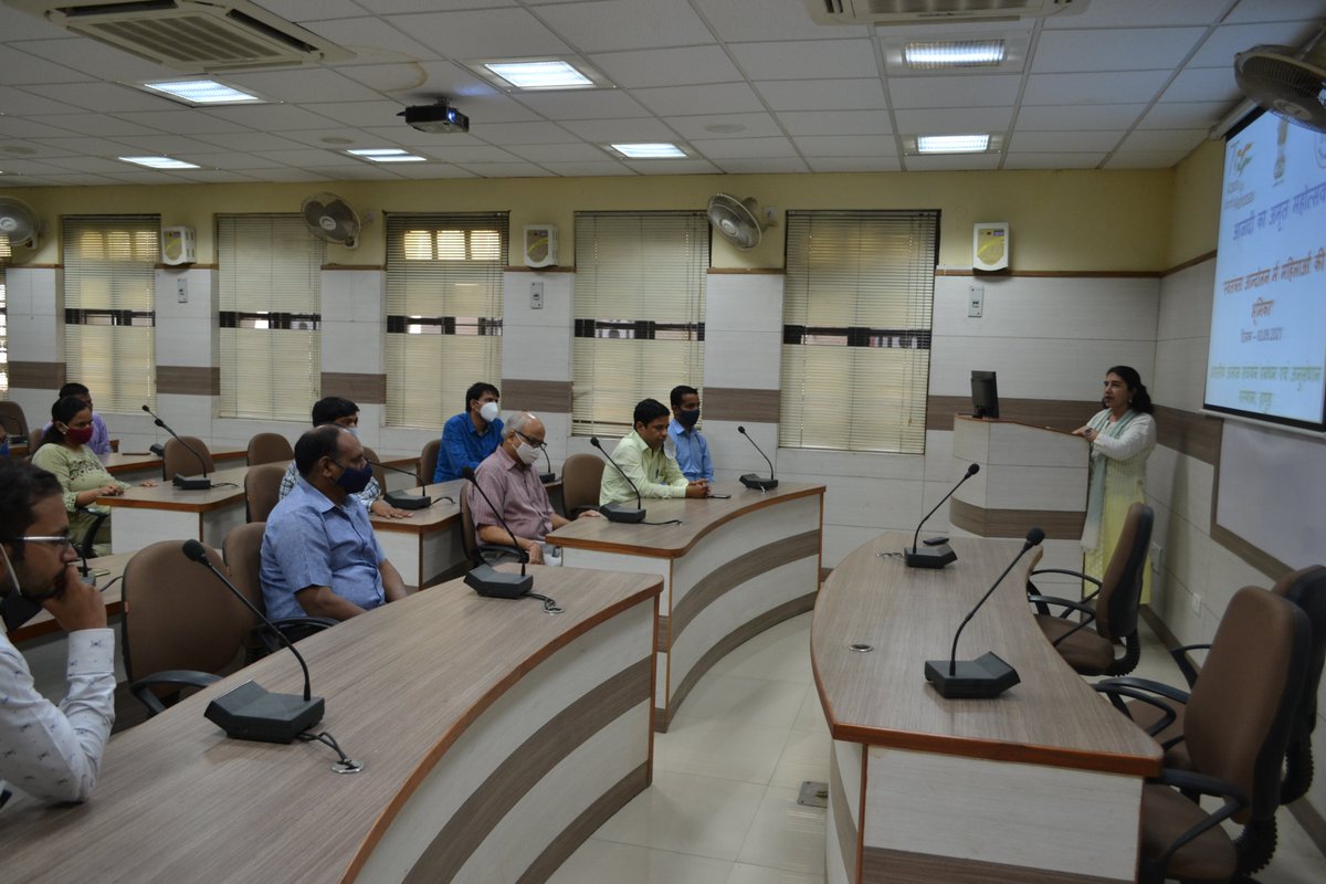 igmrihapur's tweet photo. IGMRI, Hapur organised a program on "Role of women in  freedom movement of India." Many unsung heroines were also discussed in the program. #AzadiKaAmritMahotsav #IGMRI 
@Secretary_DFPD @fooddeptgoi @PIBConsumerFood https://t.co/3fnuMY8QLV