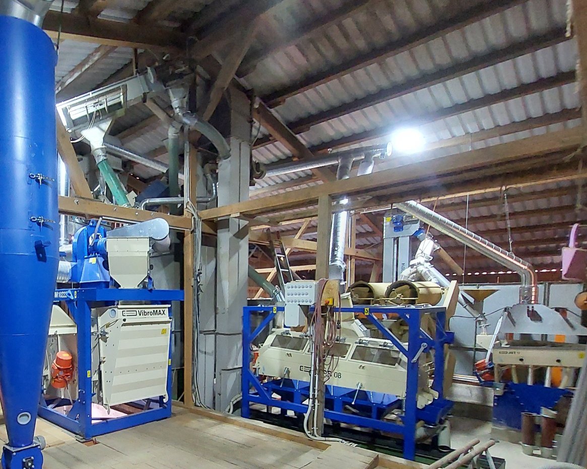 jk_machinery's tweet image. Upgraded Cleaning line for seeds and amaranth by Biohof Heller in Upper Franconia, Germany 🇩🇪
Peter Heller is a proven expert in cleaning and processing of grain and special crops.

#JKMachinery #graincleaning #grainsorting #Germany
#organicfarming