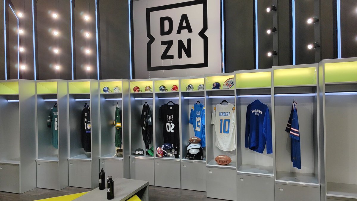 matgand77's tweet photo. #workinprogress @NFL #nfldaznitaly @RobertoGotta @FP_15 @MatteoPella @DAZN_IT https://t.co/qhIUpzFcxL