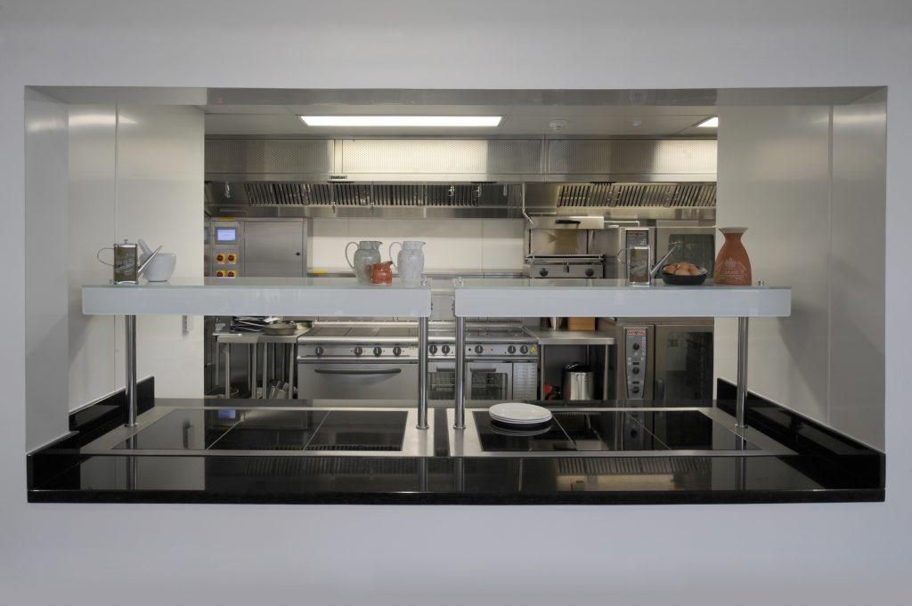 TrakSystemsUK's tweet photo. From drop in displays, to server counters and back of house fabrications, we can make bespoke products to ensure your operation is as efficient as possible.

Find out more: https://t.co/0tlEsmM3WM

#DropInDisplays #ServerCounters https://t.co/tAR0OEt8mb