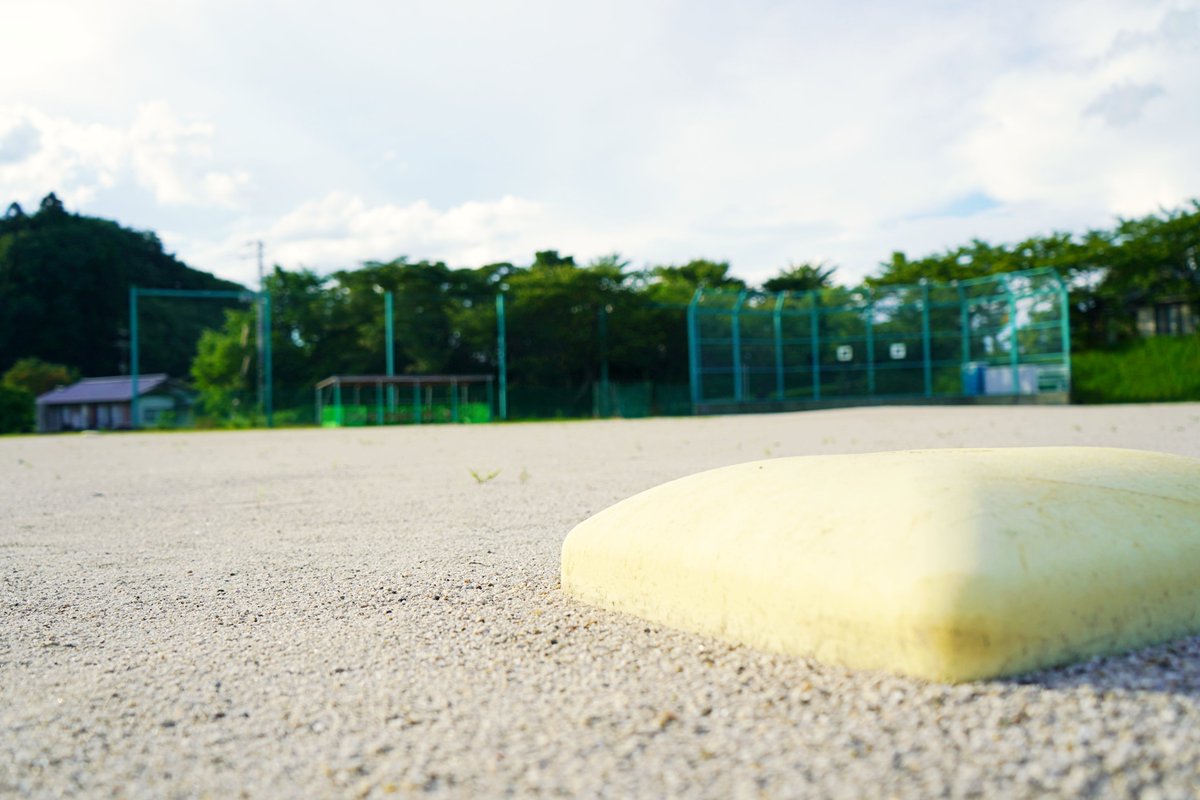 vanMM3D's tweet photo. バッチこーい!!!
#夏 #アニメの様な #田舎の景色 #ノスタルジック #野球 #福島県 #ふくつぶ #自然 #ベース #マウンド #廃校 #コワーキングスペース玉川 #Closedschool #Sunset #Summervacation #Likeanime #Countrysideview #Nostalgic #Unprocessed #FukushimaPrefecture #Fukumushi #Nature https://t.co/JFARupM0Lr