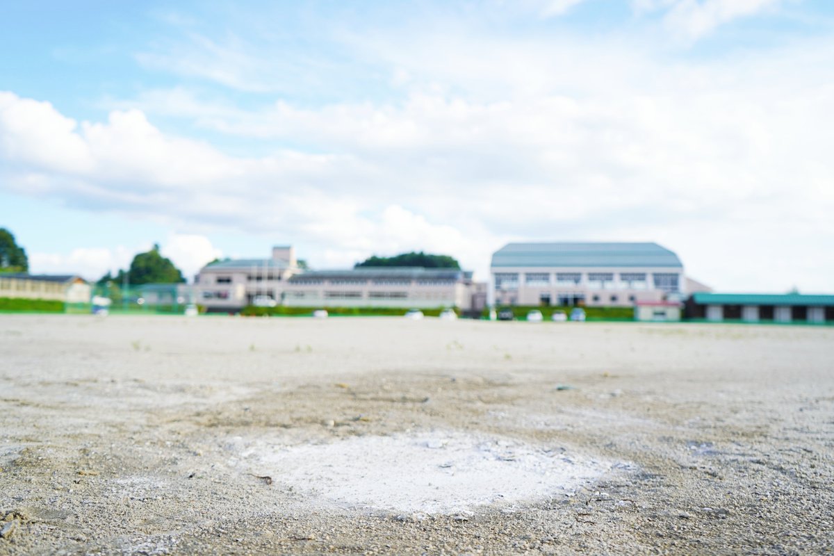 vanMM3D's tweet photo. バッチこーい!!!
#夏 #アニメの様な #田舎の景色 #ノスタルジック #野球 #福島県 #ふくつぶ #自然 #ベース #マウンド #廃校 #コワーキングスペース玉川 #Closedschool #Sunset #Summervacation #Likeanime #Countrysideview #Nostalgic #Unprocessed #FukushimaPrefecture #Fukumushi #Nature https://t.co/JFARupM0Lr