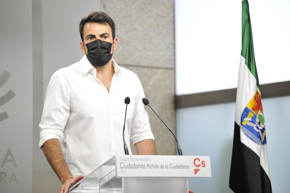 ‼️ Presentamos una propuesta para que se investigue sobre el vaciado de pantanos extremeños.

📽 @Salazar_David_: “Lo normal es que los pantanos estén al 40% y están al 20%”.

🍊🇪🇺 Nuestro eurodiputado <a href="/jordi_canyas/">Jordi Cañas</a> lo ha llevado a la Comisión Europea.

🗞 bit.ly/3t7p5w2