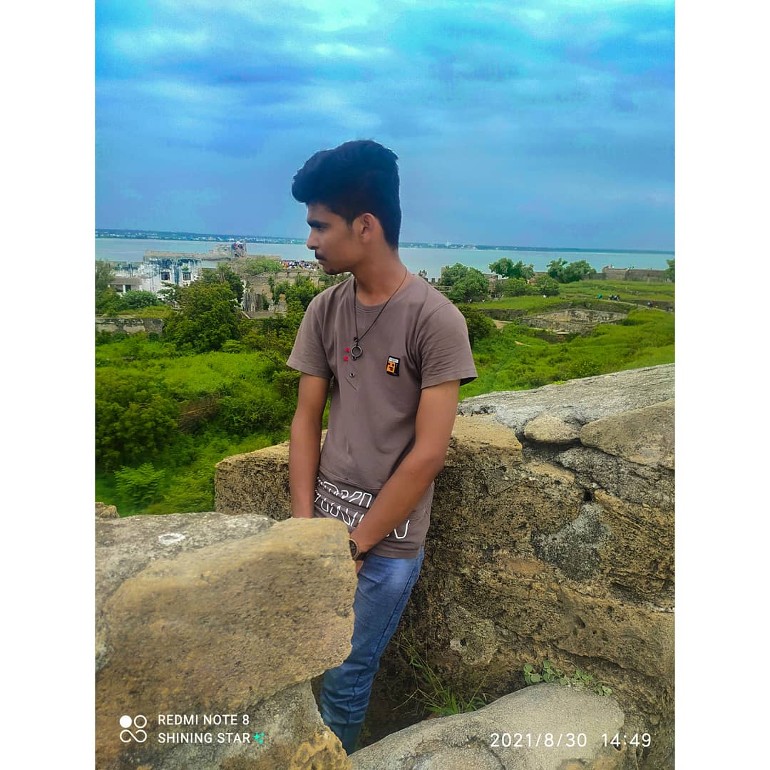 DavidRo96401423's tweet photo. No matter how you feel,get up, dress up, show up and never give up.😜😘😎😎
.
.
Shining star✨ https://t.co/EboLySJOM3