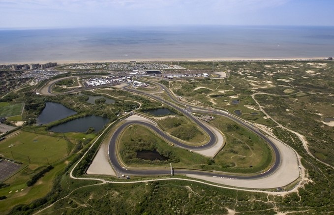 Julien_FEBREAU's tweet photo. 💥ALERTE PROGRAMME💥

#F1, #F3, #Wseries et #PorscheSupercup au programme de votre week-end sur les Antennes @canalplus &amp; @myCANAL pour le grand retour des Pays-Bas au calendrier ! 🇳🇱🏁

VEN - C+Sport

11h10 : F1 – FP1
13h40 : F3 – Qualif
14h40 : F1 – FP2

1/2 https://t.co/dU0mnjyHXh