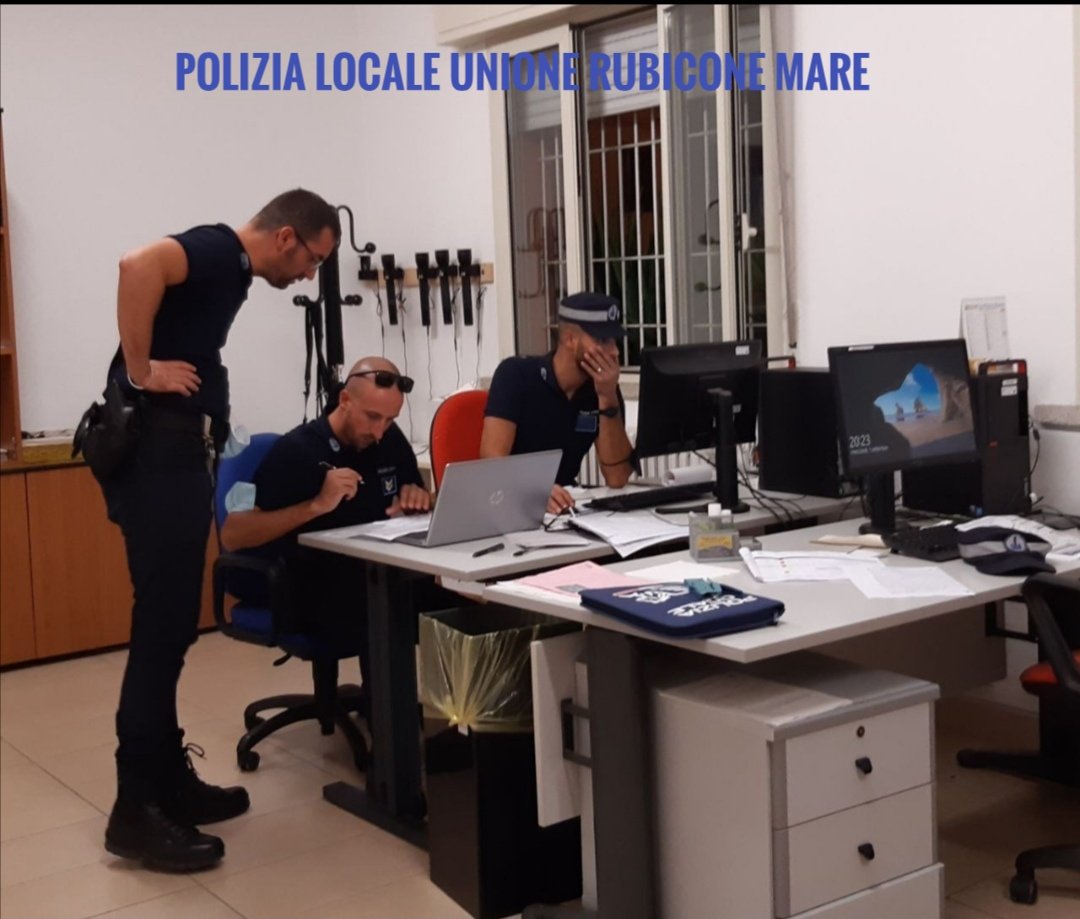 PLRubicone's tweet photo. Il nostro lavoro non finisce con il rientro in sede. A volte comporta atti complessi che originano #procedimenti importanti. Lavorare in #team è utile e spesso necessario. #lavorodisquadra
#plrubicone ☎️ 0541944533 https://t.co/p48RZBvieg