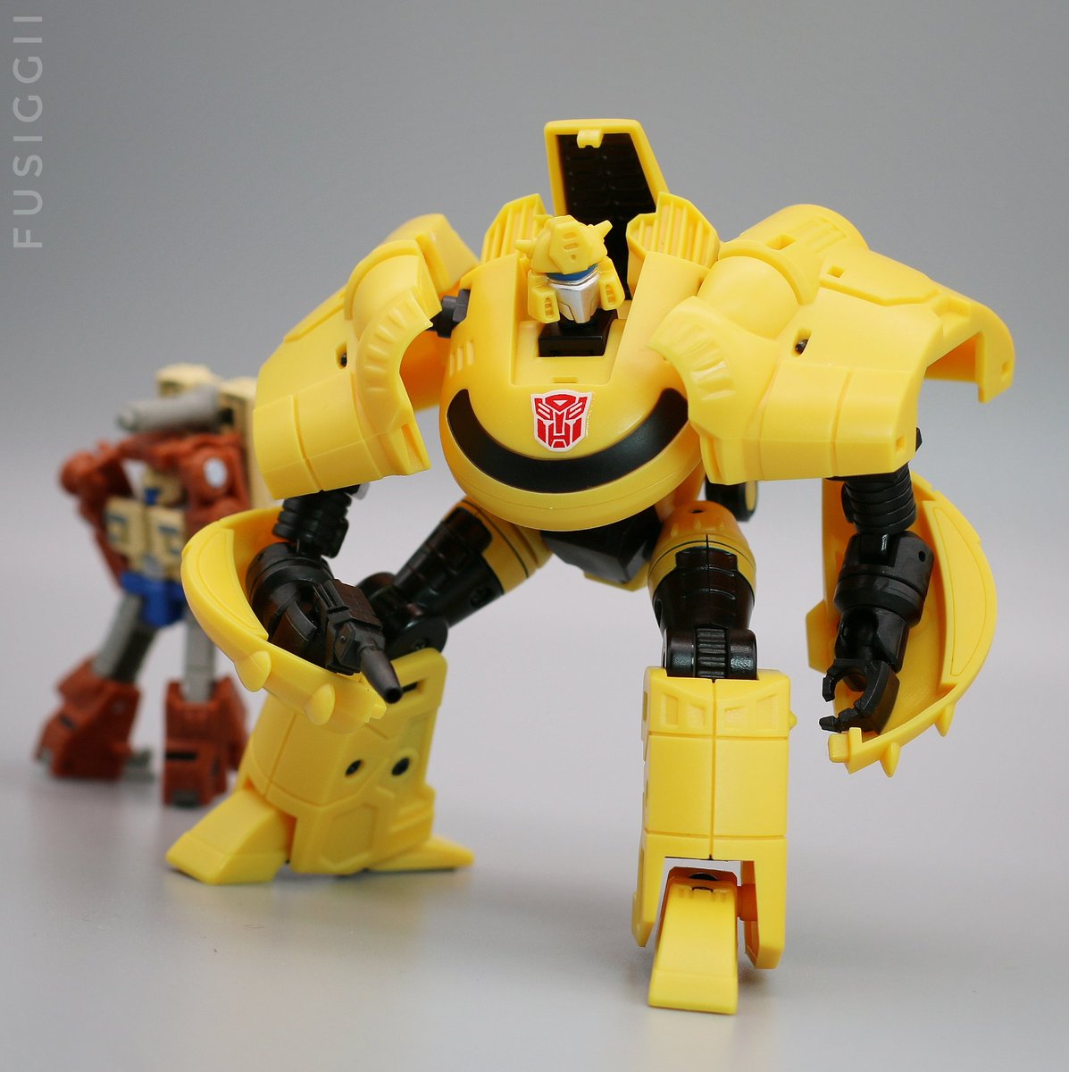 fusiggi's tweet photo. MAAS Toys Skiff! Very cool figure and that feels good quality. #transformers #toyphotography #bumblebeetransformers #maastoys https://t.co/OeXPbFXAIJ