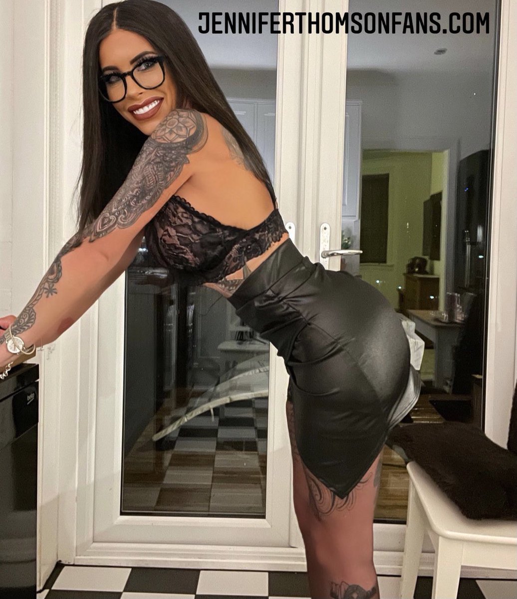 jenni_c_thomson's tweet photo. Retweet if you’d like to lift my skirt up &amp; fuck me from behind ;)) https://t.co/RniyVBPC0d