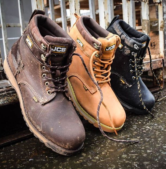 SafetySignUK's tweet image. There is a reason JCB is the best footwear. They have something for everyone and every job.

#JCB #constructionside #PPE #footwear #onsite

JCB safetysigns.uk.com/Catalogue/PPE-…