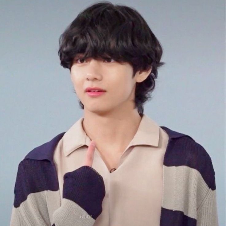 llunarious's tweet photo. [ KOOKV Oneshot ] 

❝ Forever You ❞

Bagi 𝙅𝙚𝙤𝙣𝙜𝙜𝙪𝙠, 𝙏𝙖𝙚𝙝𝙮𝙪𝙣𝙜 itu tak tergantikan, namun apakah berlaku sebaliknya?

#VottomWritingFest #KookV @taeshipfess https://t.co/IwQtxqYVbI