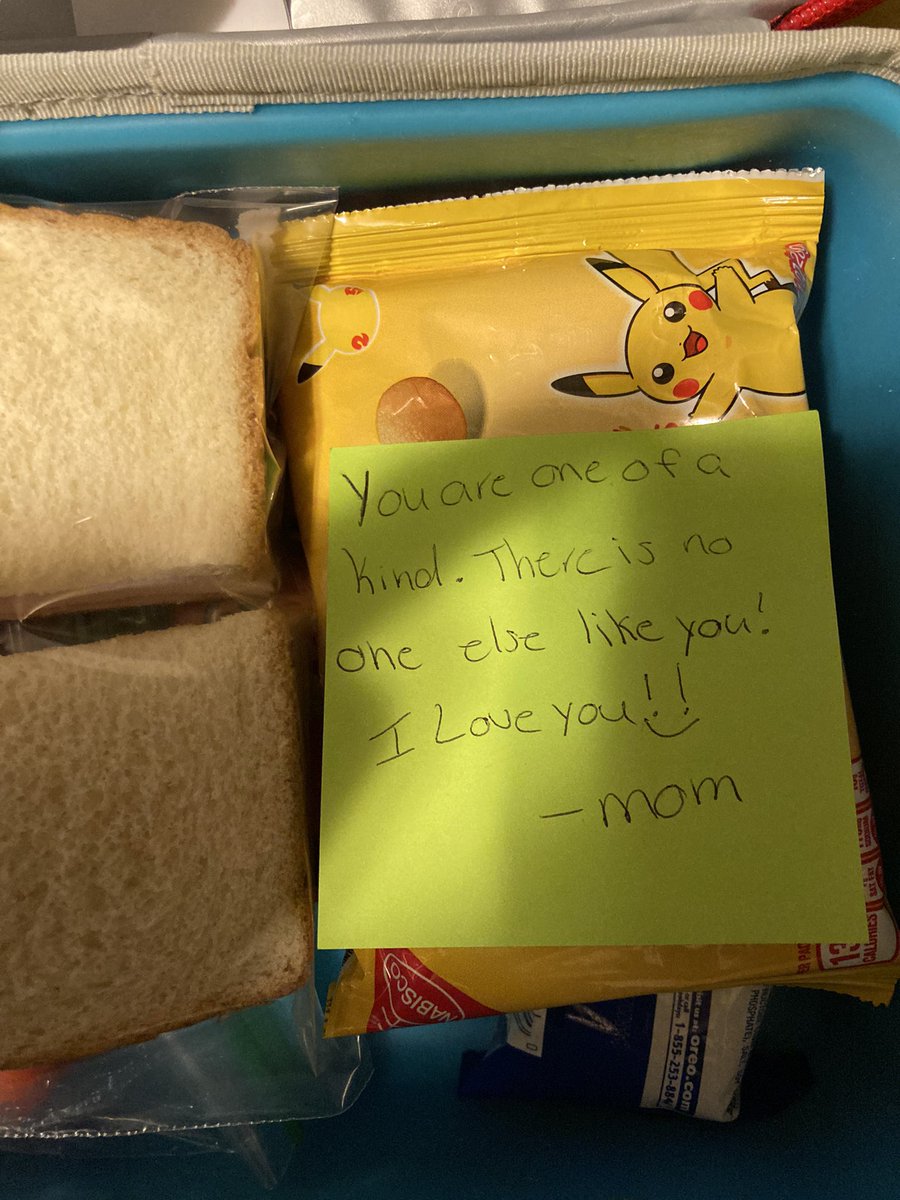 Cierra_Chante's tweet photo. So this week I started putting notes in my sons lunch with positive words/messages on them and he loves it! Can you guys help me with some #wordsofaffirnation #WordsOfWisdom #wordsofpositivity or just some #funfacts for a 2nd grader for days wen im rushing or having a brain fart https://t.co/s1Q10wPisL