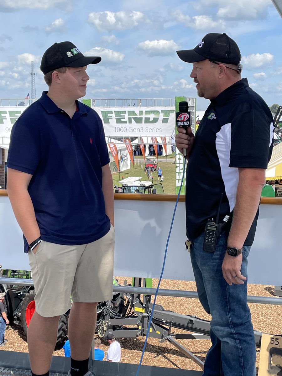 Keeping the Jungmann duo busy ⁦<a href="/FPShow/">Farm Progress Show</a>⁩ ⁦<a href="/wandtvnews/">WAND TV News</a>⁩ ⁦<a href="/Fendt_NA/">Fendt_NA</a>⁩