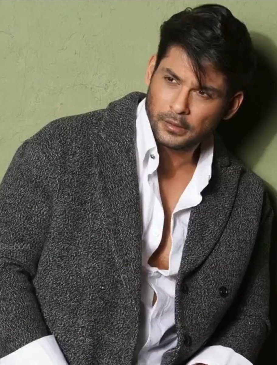 Angelheartalpha's tweet image. It&apos;s not fair,really not fair...💔💔😔
Why noble souls have to depart so soon to the heavenly abode?
May be God also needs beautiful souls to adorn Heaven......

Sushant Legacy Forever 
#SiddharthShuklaRIP