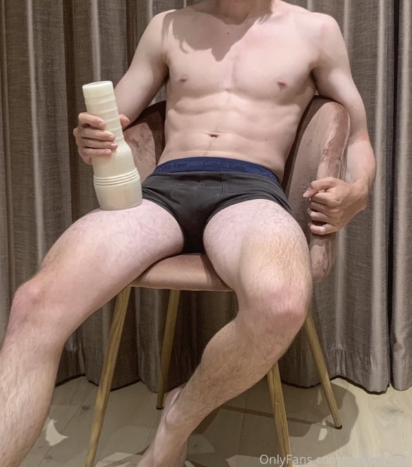 See what happens next on my FREE OnlyFans!! Link in my bio #gayboy #gay #muscle #onlyfans #shirtlessboys