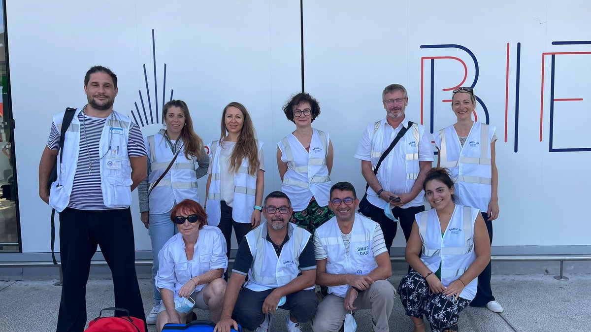 melanievoyer_'s tweet photo. Retour de la mission en Guadeloupe en renfort de la CUMP 971. Merci aux collègues des CUMP de la zone Sud-ouest pour le travail d’équipe et aux collègues de la Guadeloupe pour leur accueil. #cump86 @CHLaborit @ARS_NAquit @ch_perrens @ars_guadeloupe @HenriDelelis https://t.co/sVeOjaD8vs