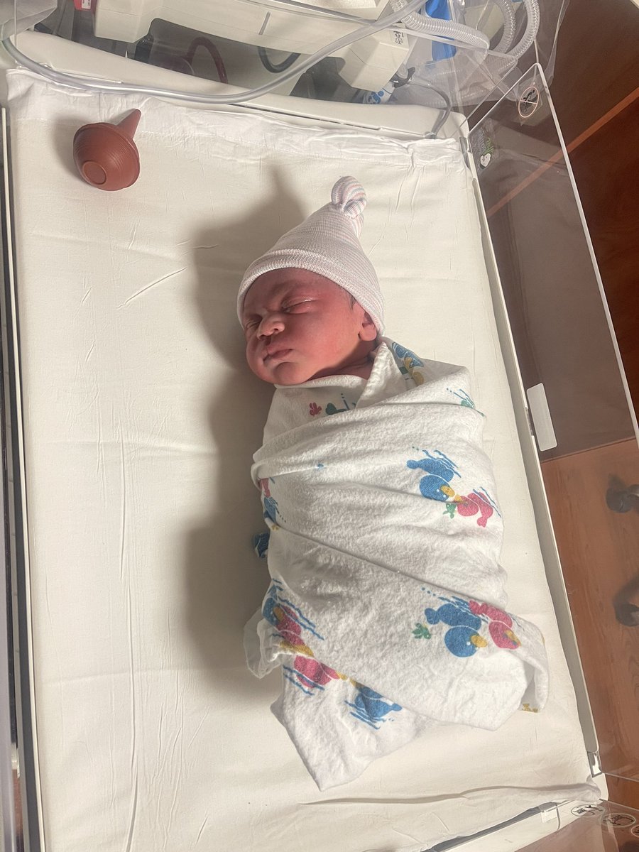 iamChristianPoe's tweet photo. Christian Lee Poe II 👶🏽❤️ https://t.co/6cka8YCWGb