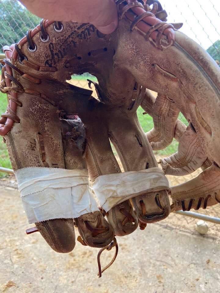 ⁦<a href="/RawlingsSports/">Rawlings Baseball</a>⁩ 
Since spring of 1980 I’ve used the same A2000.
Forty years on the same softball team. Need some new leather but can’t part with it