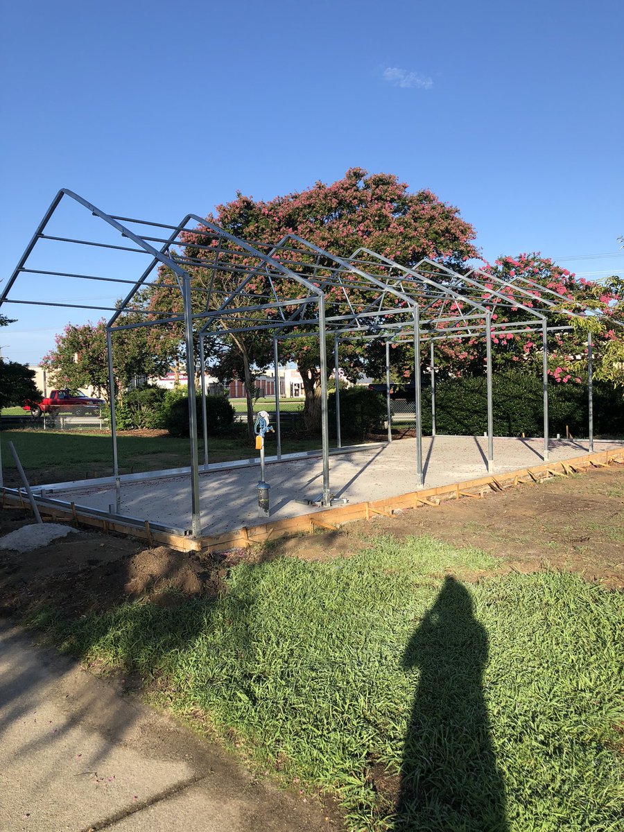 Heather Schweitzer tweet media