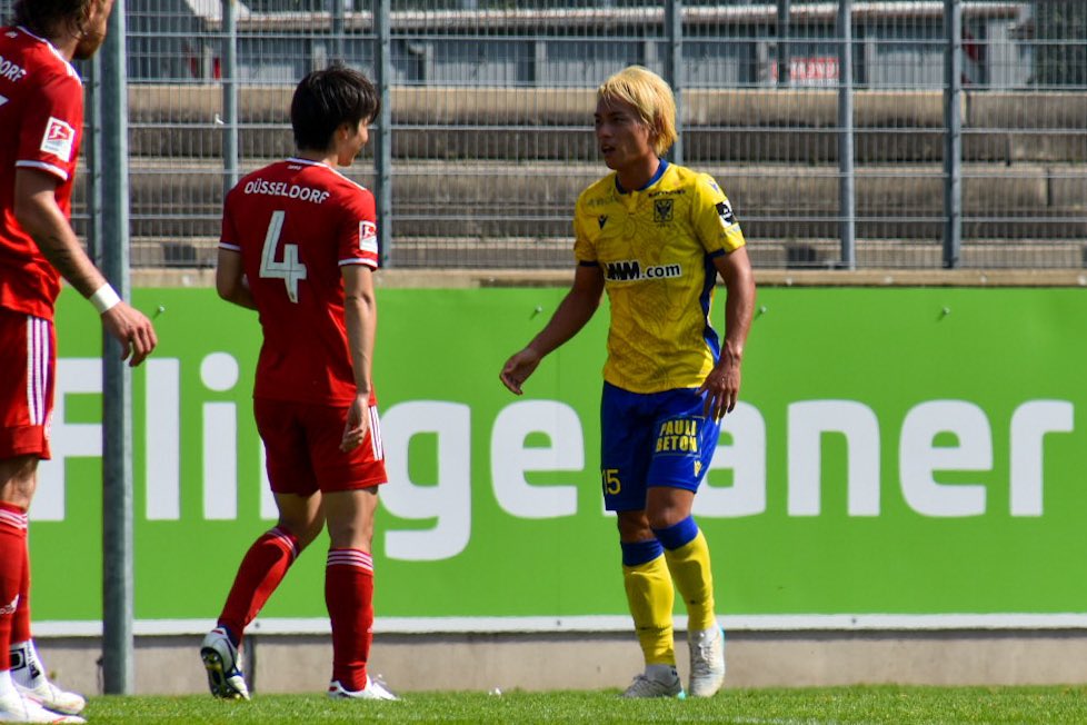 シント トロイデンvv 第9節 Vs スタンダール リエージュ A 9月26日am3時45分 𝗛𝗔𝗟𝗙 𝗧𝗜𝗠𝗘 0 0 両チーム決定機をなかなか作れず スコアレスで前半は折り返し T Co Htw6mfsisp シントトロイデン 橋岡大樹 松原后 林大地 シント トロイデンvv 第9節 Vs スタンダール リエージュ A 9月26日am3時45分 𝗛𝗔𝗟𝗙 𝗧𝗜𝗠𝗘 0 0 両チーム決定機をなかなか作れず スコアレスで前半は折り返し T Co Htw6mfsisp シントトロイデン 橋岡大樹 松原后 林大地