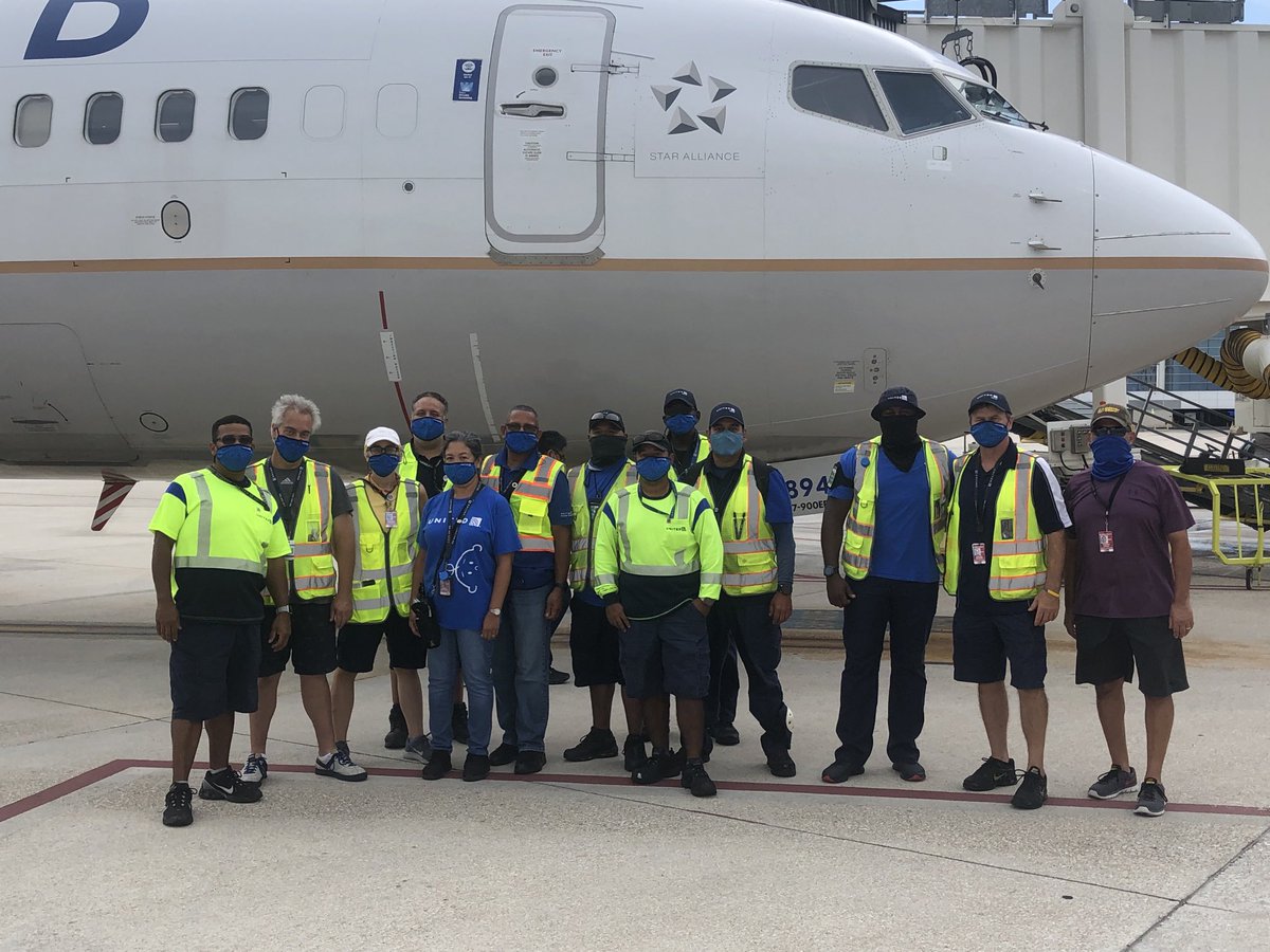 Sincere Thank You to our IAH Team for supporting our MSY family with humanitarian flight! #WeAreUnited #BeingUnited ⁦@billwatts_11⁩