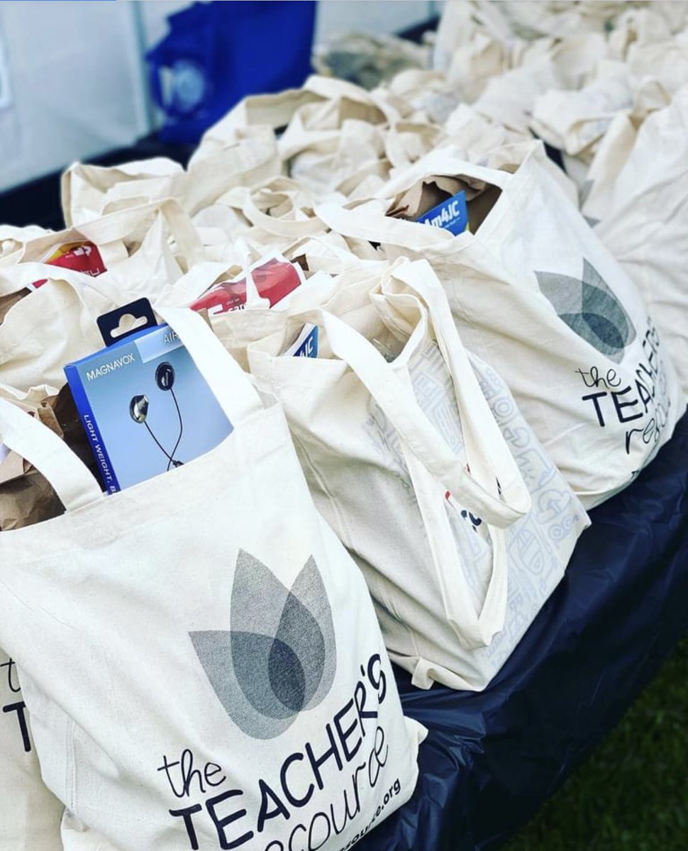 If you are a teacher and did not receive a self-care tote, please email us @ info@theteachersresource.org.

*We are happy to bring or ship them to your school. 

#tro #selfcare #teachers #totes