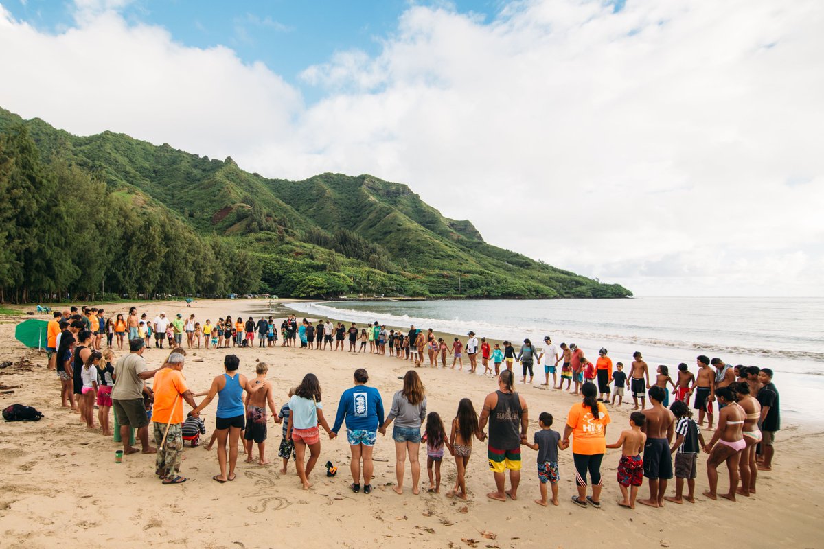 *NEW STUDY* adds to evidence that #conservation led by #Indigenous Peoples &amp; local communities, based around their knowledge systems &amp; stewardship, is best strategy for people &amp; #nature #IUCNcongress #IPLC ecologyandsociety.org/vol26/iss3/art… #Post2020 Photo:HolladayPhoto <a href="/nzafracalvo/">Noelia Zafra-Calvo</a> <a href="/ejscbc/">Eleanor Sterling</a>