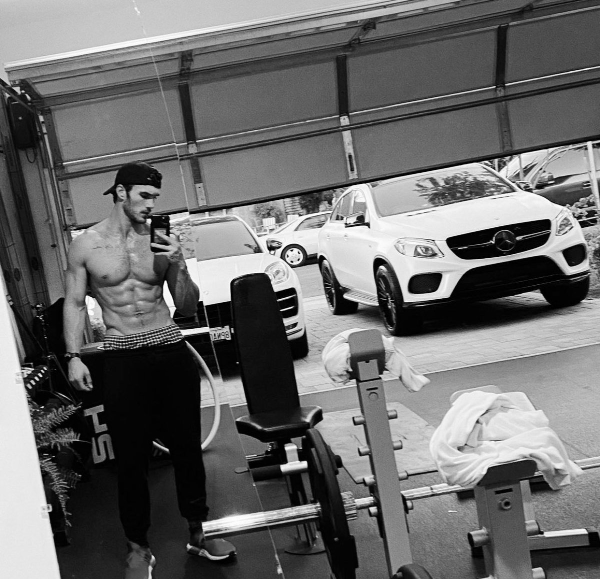 shamelesscarson's tweet image. 𝐦𝐨𝐫𝐧𝐢𝐧' 𝐰𝐨𝐫𝐤𝐨𝐮𝐭.

𝐥𝐢𝐤𝐞 𝐟𝐨𝐫 𝐚 𝐝𝐦 ;)