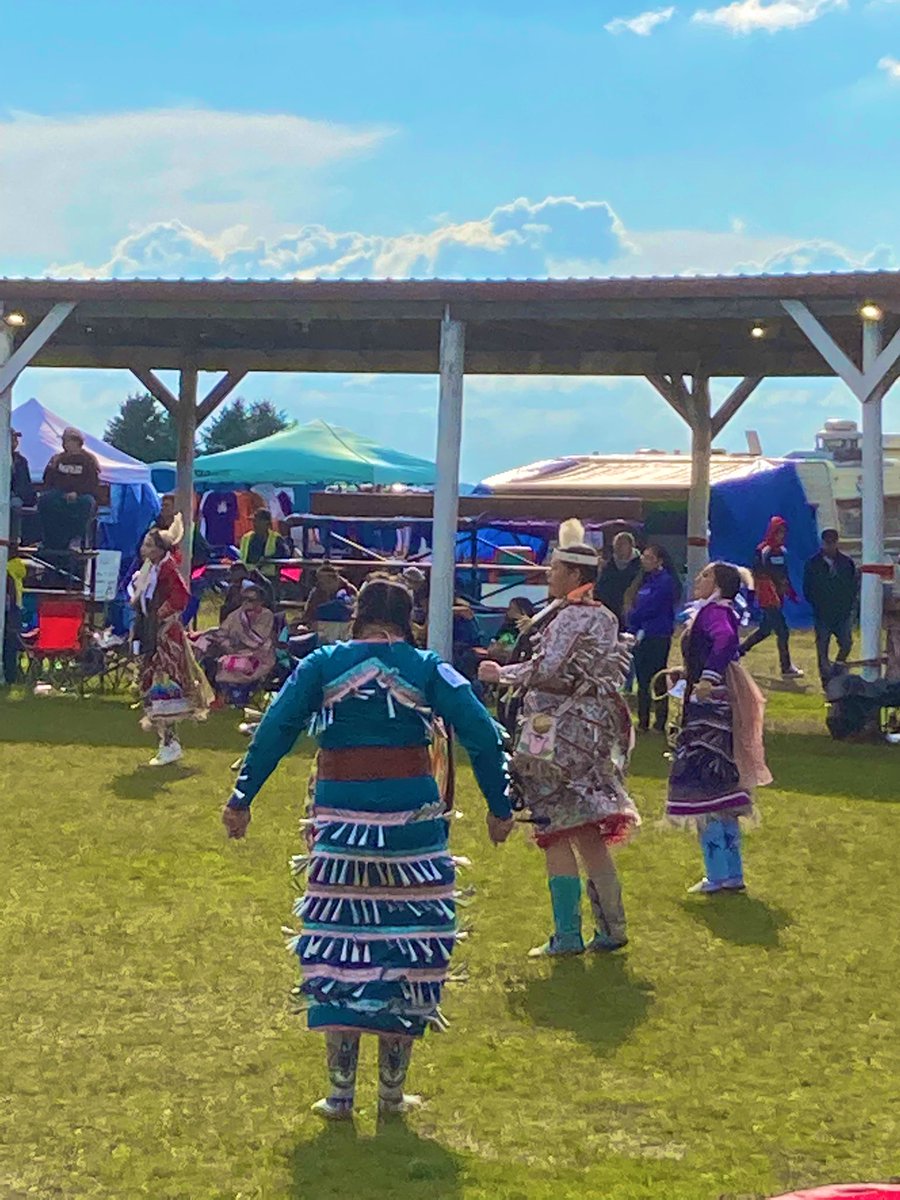JenniferHeinr11's tweet photo. Jingle dress dance. You are beautiful girls. Prayers for everyone’s health this year. @SCSRebels #powwow #BOFN #Reconciliation https://t.co/PjUKKhk6xJ