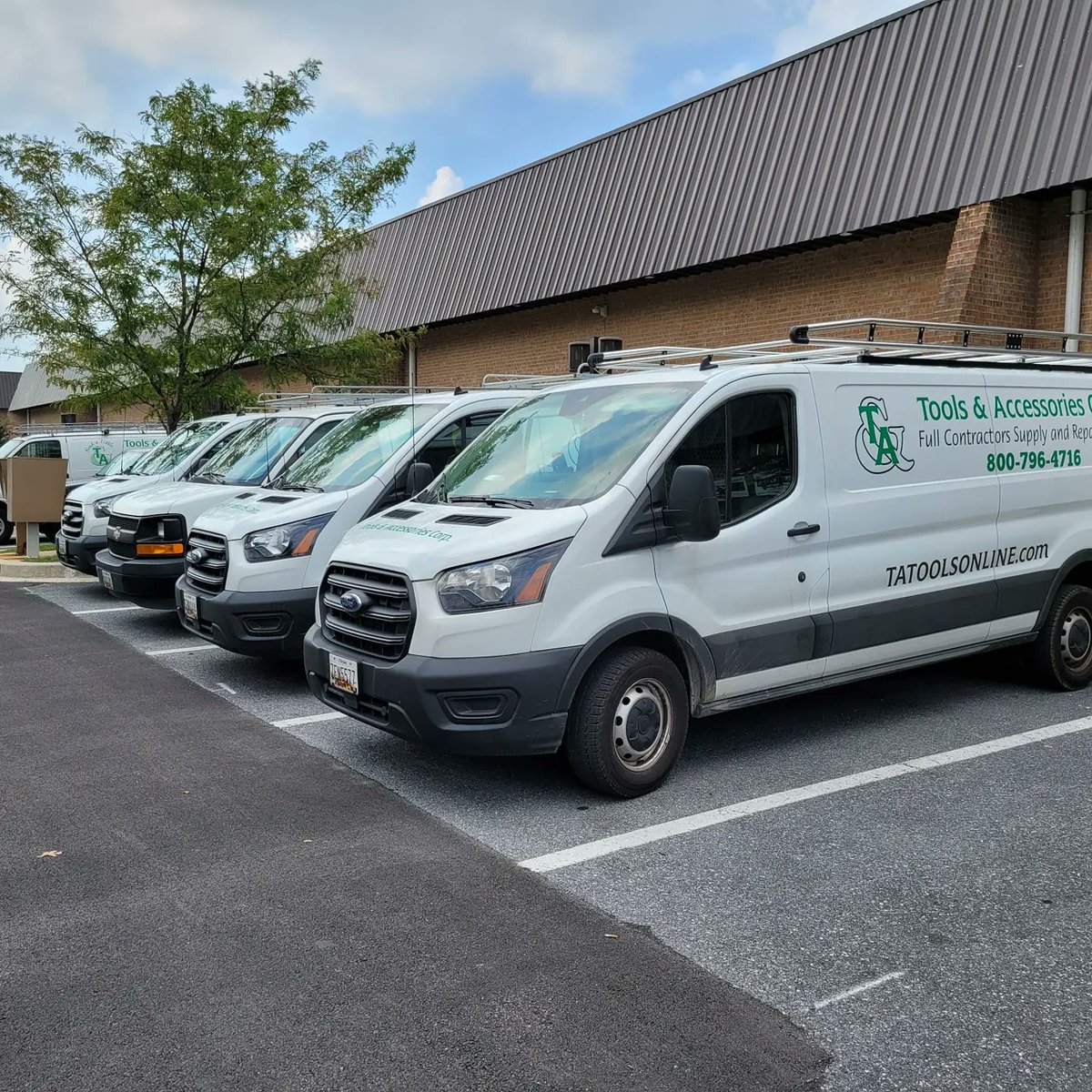 Tatoolsonline's tweet photo. Rain or shine, our drivers and loaders are making delivers every Monday to Friday!
Call us at (410) 735-8800 and get your order in!

#tools #toolsandaccessoriescorp #delivery #service #driver https://t.co/wxdGIfLXwA