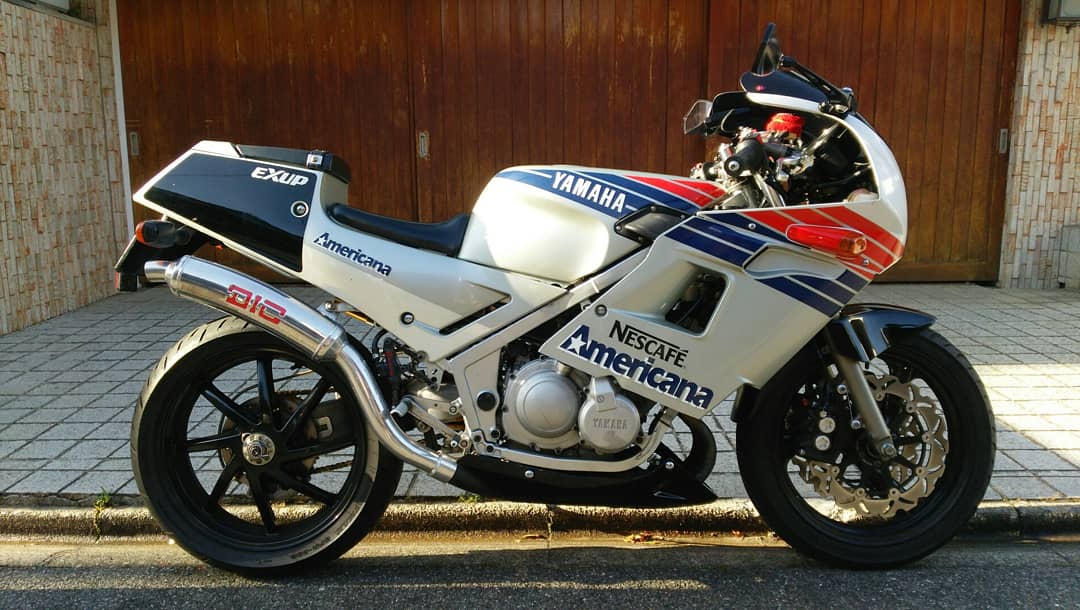 FZR250 3HX こちらの車両も製作時に苦労した点はプロアーム部分や