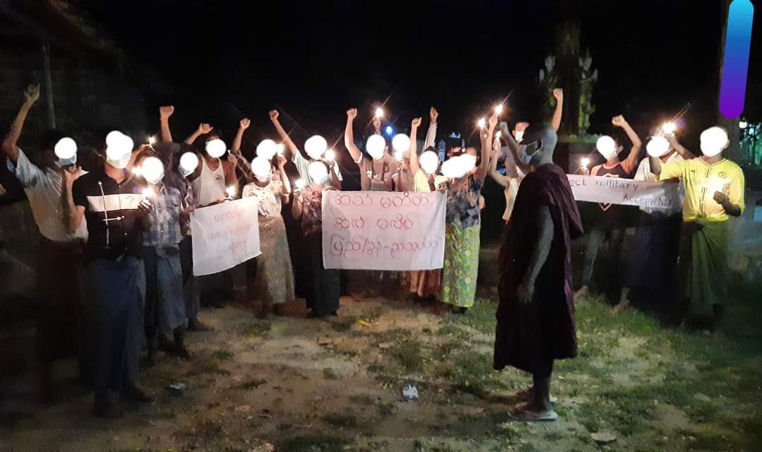 m_krl1's tweet photo. #PyiGyiTakon Strike,one of the unstoppable strikes in #Mandalay ,led by the monk was successfully held against Military Dictatorship on Sep2 night,as usual despite Junta’t unabated abductions and deadly oppressions.
.
LEGITIMATE NUG
#Sep2Coup
#WhatsHappeningInMyanmar https://t.co/dMJsLSZ8ei