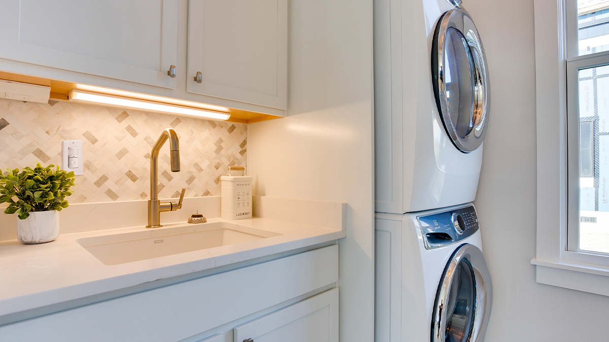 iDevices tweet media