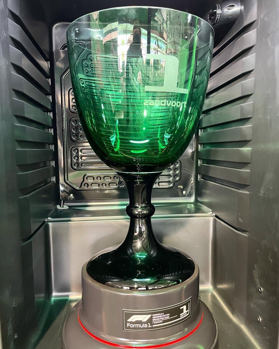 NoGripF1's tweet photo. The trophy received by the winner of the #DutchGP 🇳🇱 is a design made by Piet Boon who was inspired by those awarded in 1939. 

The most interesting thing about this trophy is that it is the first trophy made entirely from recycled materials.

#F1 #Formula1 https://t.co/c4pp8rs6vj