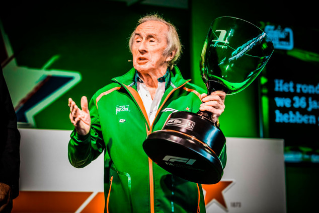 NoGripF1's tweet photo. The trophy received by the winner of the #DutchGP 🇳🇱 is a design made by Piet Boon who was inspired by those awarded in 1939. 

The most interesting thing about this trophy is that it is the first trophy made entirely from recycled materials.

#F1 #Formula1 https://t.co/c4pp8rs6vj