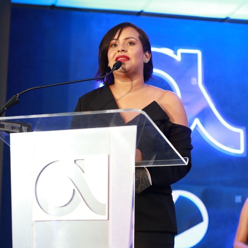 altice_do's tweet photo. Vuelve el Festival de Cine Fine Arts con una edición especial dedicada al cine dominicano. ✨🇩🇴✨
#FICFA2021 #alticeCinema https://t.co/05pnDEAtyX