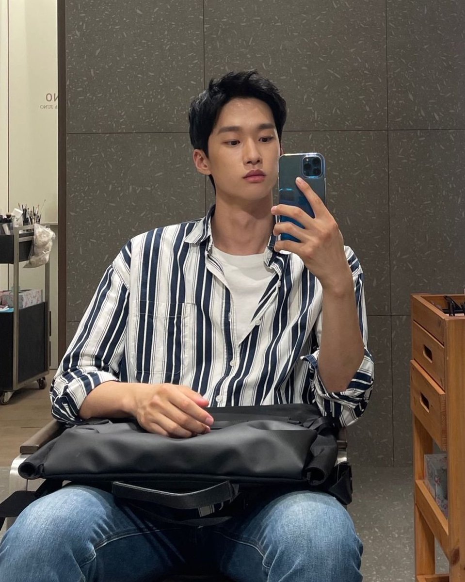 DramalandNew's tweet photo. [🔔] 02.09.21 | Atualização recente no Instagram do lindo #LeeSungJun.✨ https://t.co/FoeK1rktzz