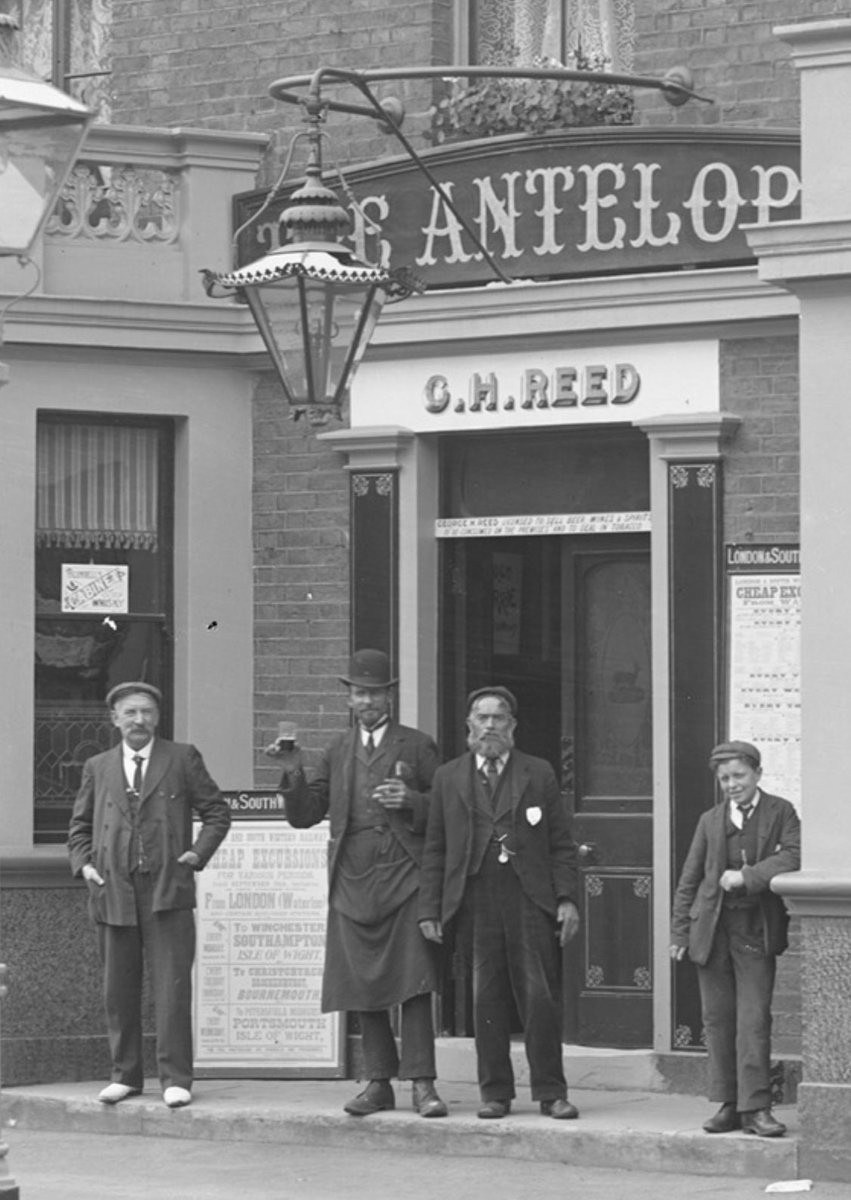Absolutely stunning snap of the outside of the pub from way back in the day. We reckon it’s from mid to late 1800s but happy to be set straight! Sent to us by the lovely guys at The Trafalgar Tavern in Greenwich.