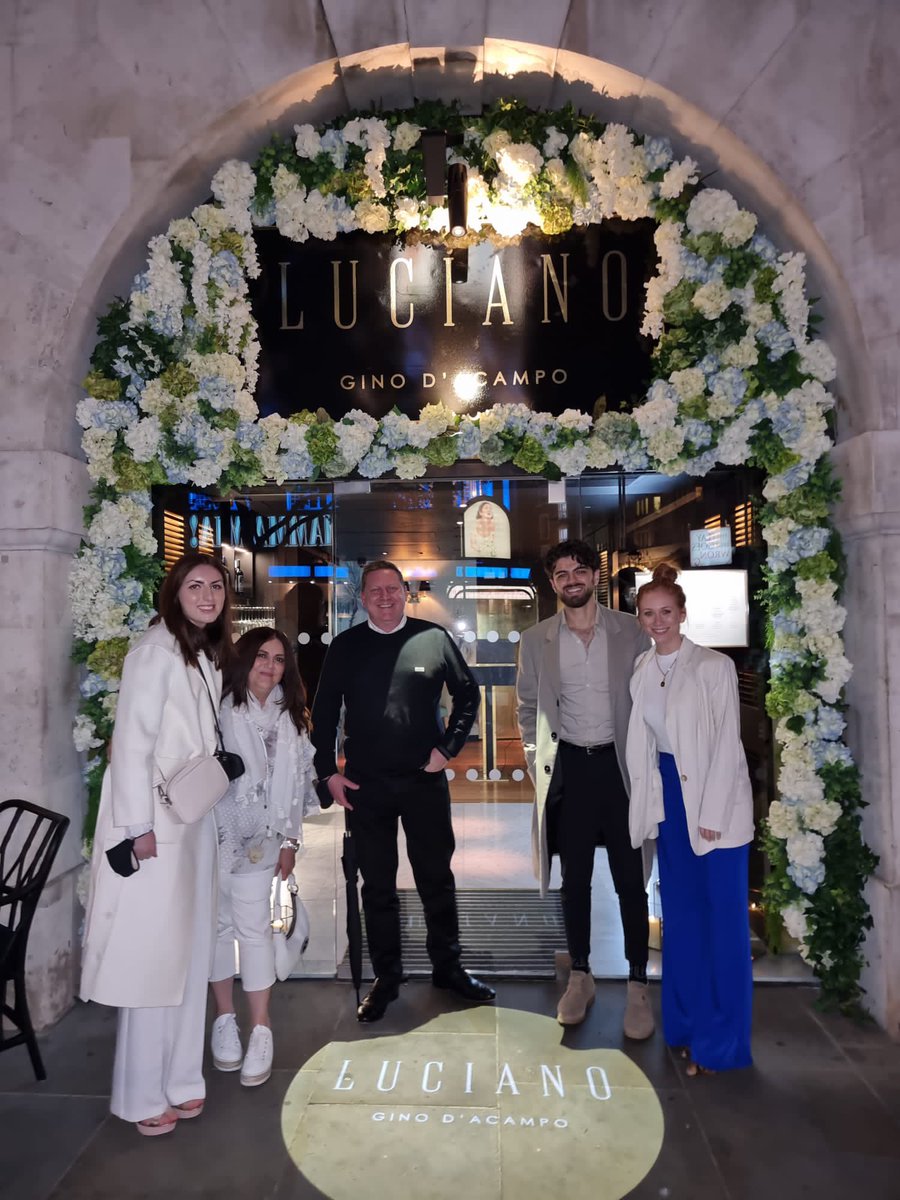 DeanTheobald3's tweet photo. @Ginofantastico best meal ever at Luciano ‘The strand’ for my daughters graduation 👩🏼‍🎓👍👌 https://t.co/hHzXWcbsvI