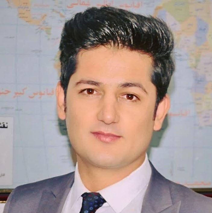 MunazaShaheed's tweet photo. هر چا چې دغه چنار ځوانان هېر کړل خاینان دي! خدای به د دوي د وینې حساب درسره کوي! https://t.co/qAsS9d0T67
