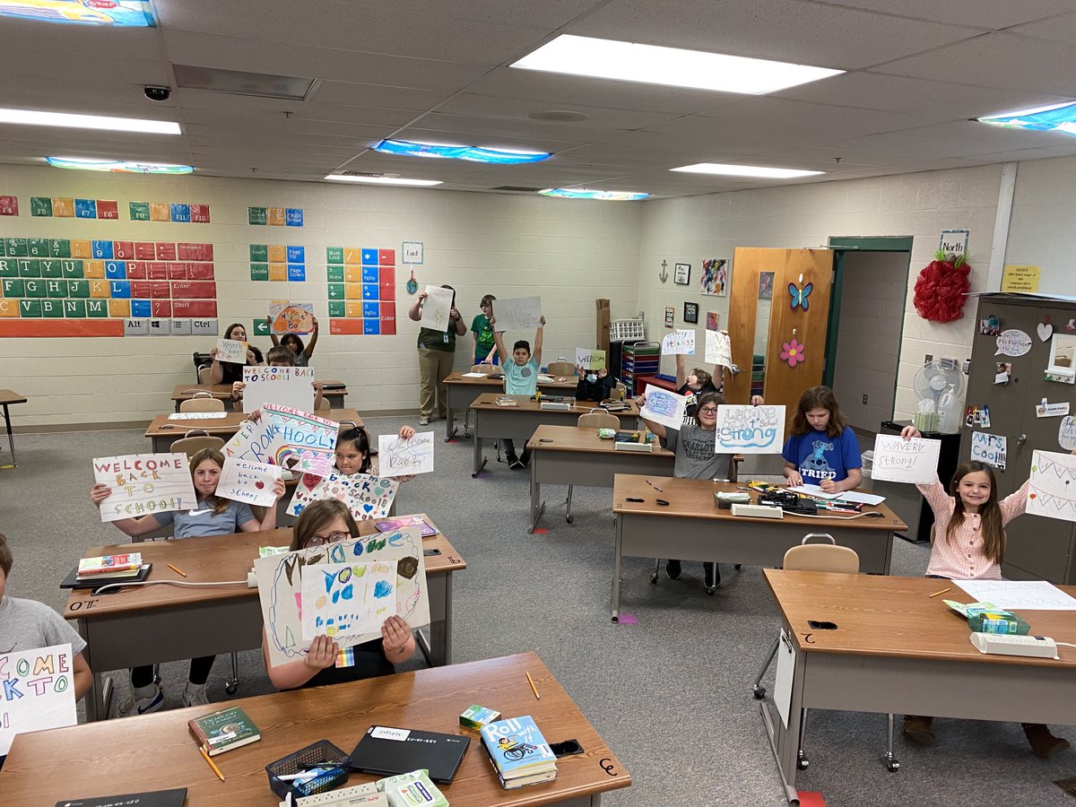 CES students create posters with words of encouragement for our friends in Waverly, TN who were impacted by recent flooding. #BeTheGood ⁦<a href="/DCS_TN/">Dickson Co Schools</a>⁩ ⁦<a href="/DLWeeks83/">Danny L. Weeks, Ed.D.</a>⁩ ⁦<a href="/ErnestineAdams/">Ernestine Adams</a>⁩